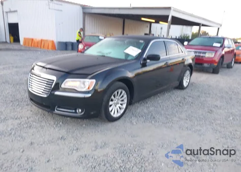 2013 Chrysler 300 Motown from USA, damaged, VIN 2C3CCAAG1DH589989